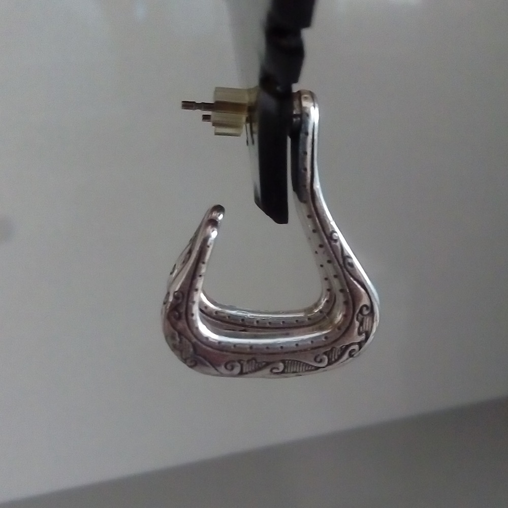 Silver hoops - Picture 2 of 4